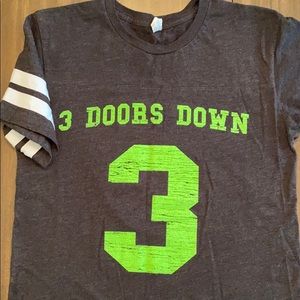 3 Doors Down band tee!! Only worn a couple times!